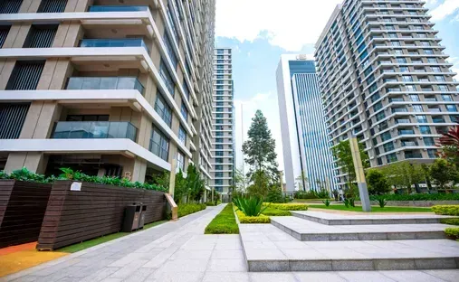About UIP Real Estate